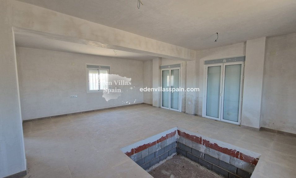Obra Nueva - Villa a estrenar - Catral