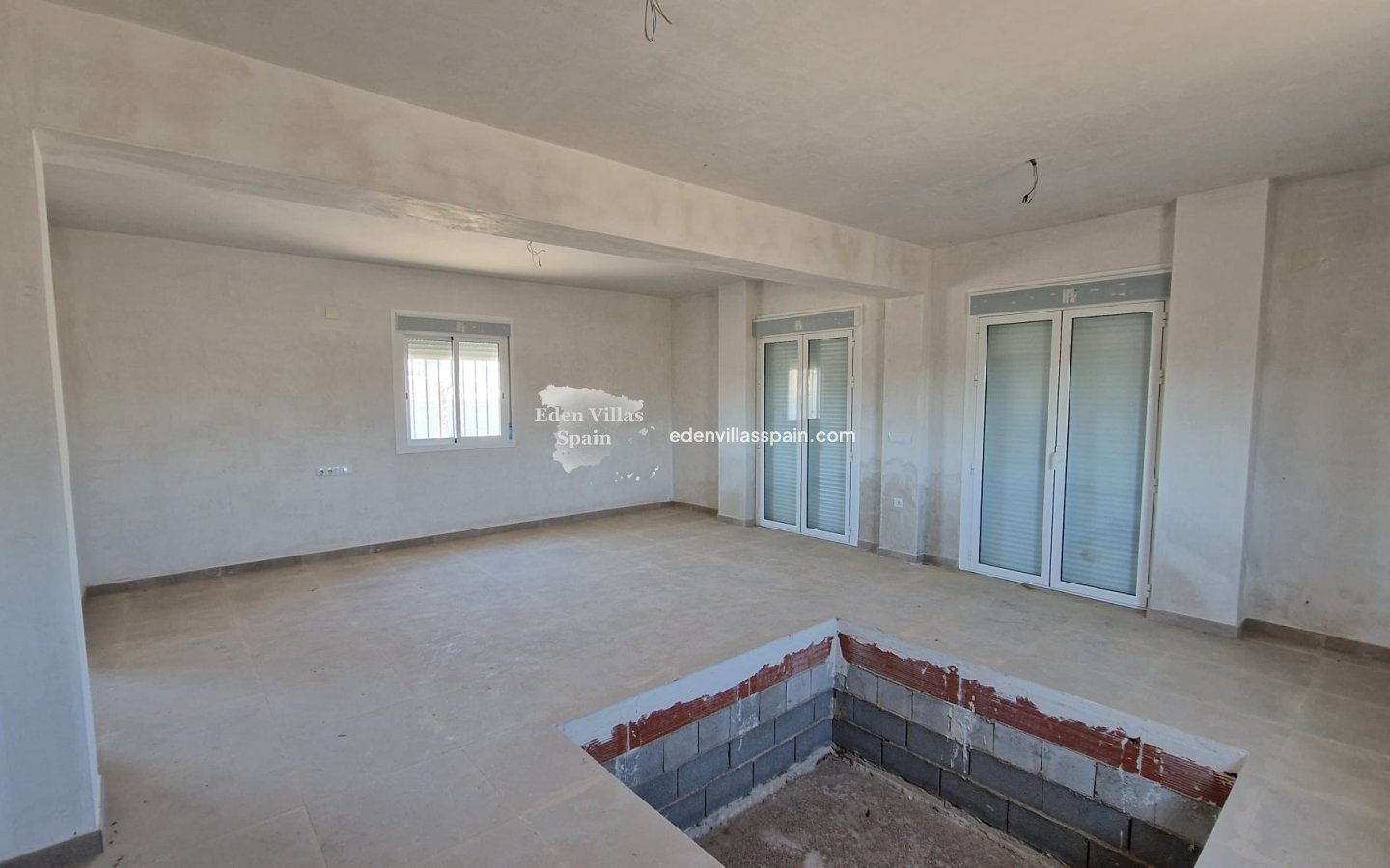 Obra Nueva - Villa a estrenar - Catral