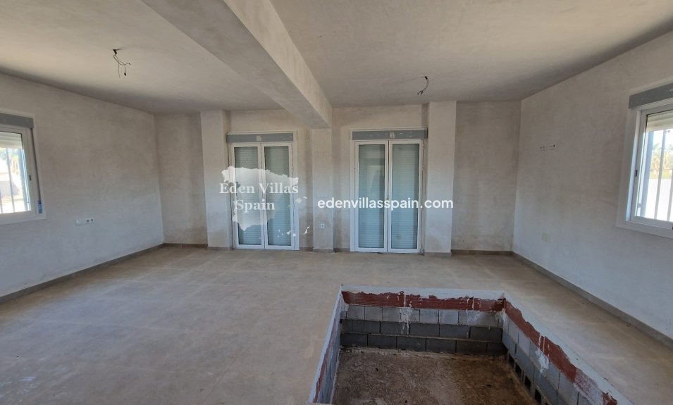 Obra Nueva - Villa a estrenar - Catral