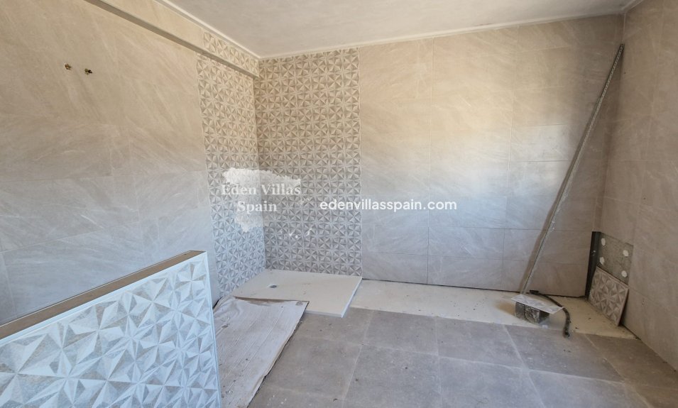 Obra Nueva - Villa a estrenar - Catral