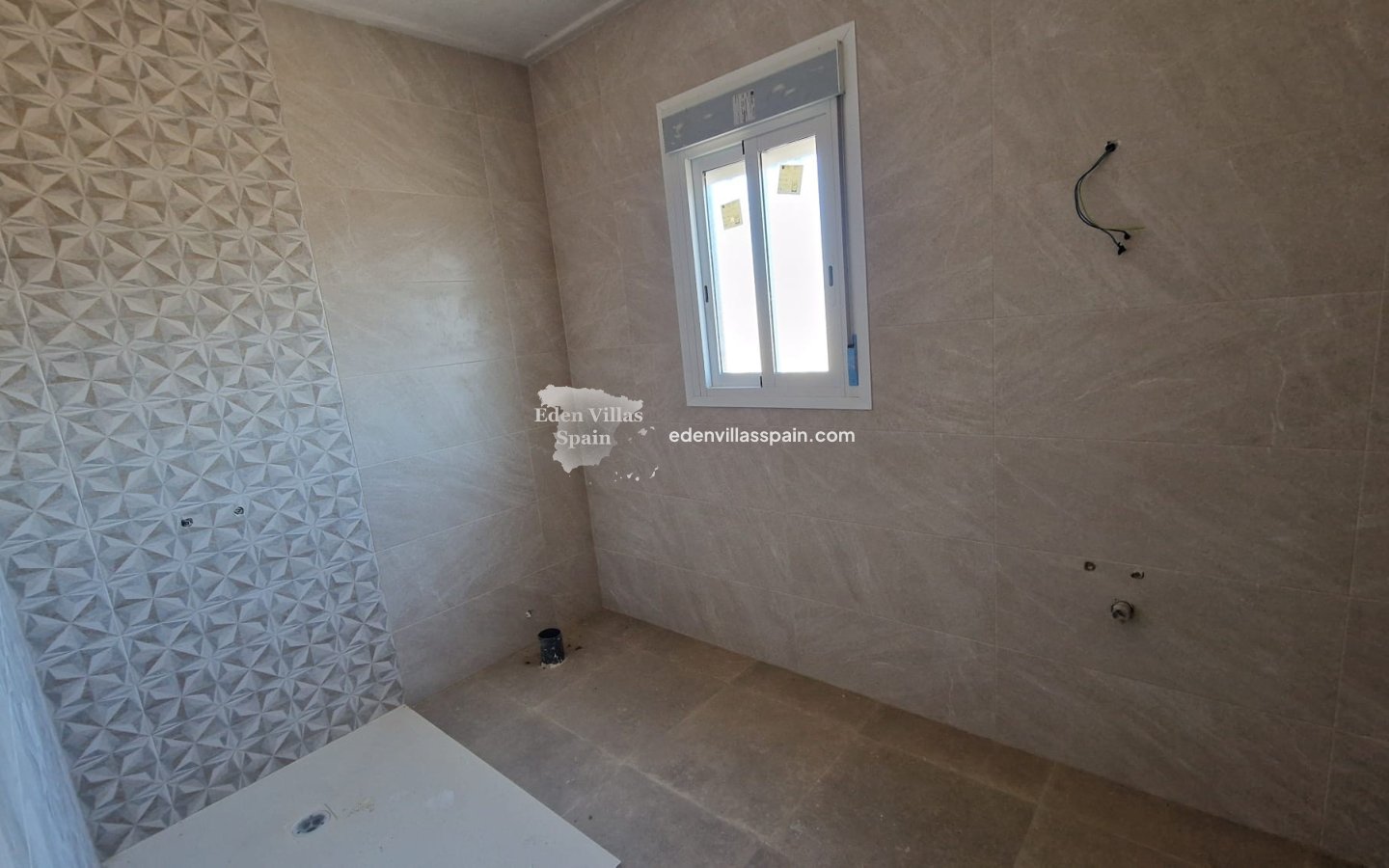Obra Nueva - Villa a estrenar - Catral