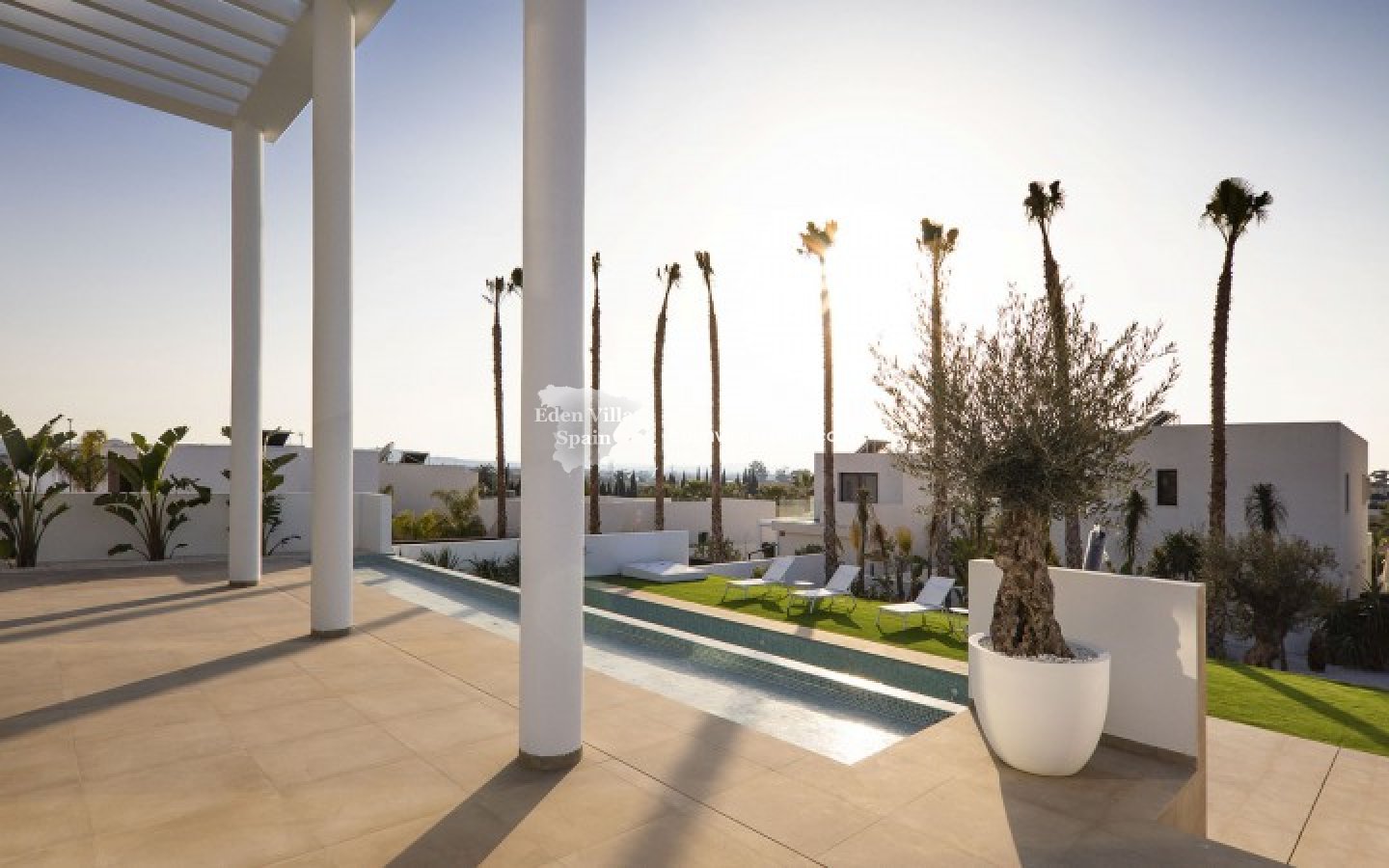 Obra Nueva - Villa a estrenar - La Marina