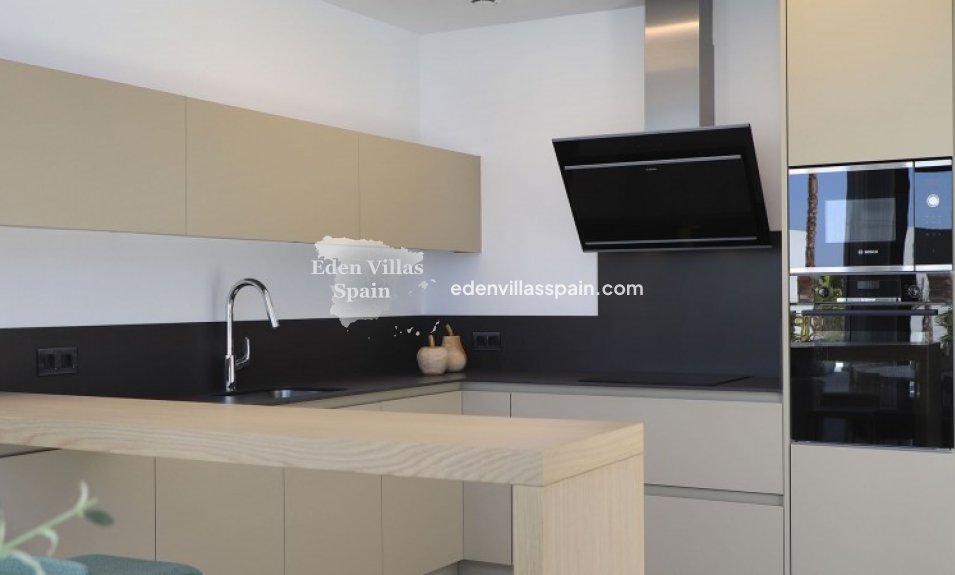 Obra Nueva - Villa a estrenar - La Marina