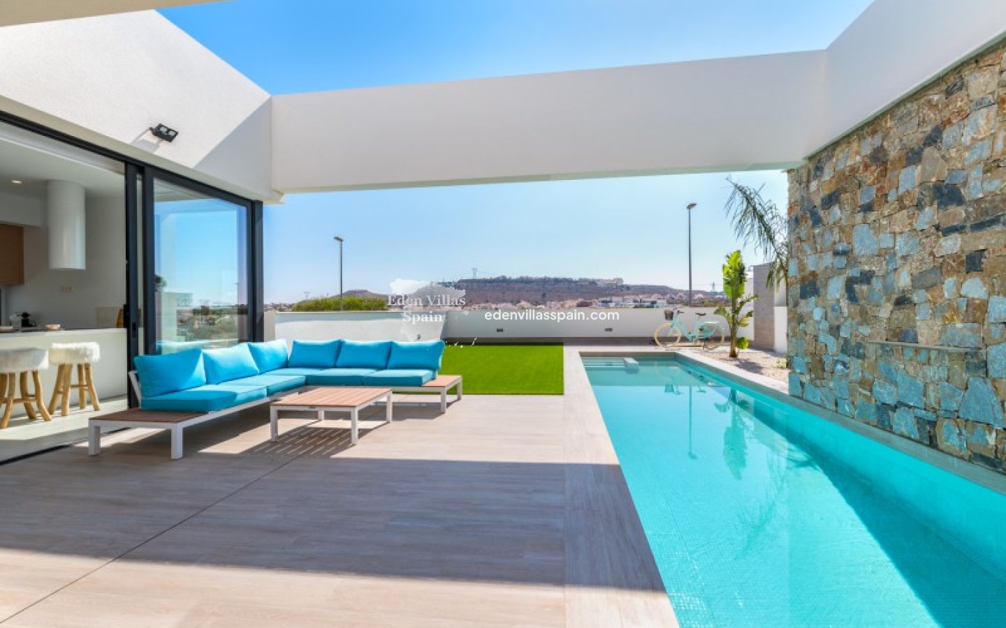 Obra Nueva - Villa a estrenar - La Marina