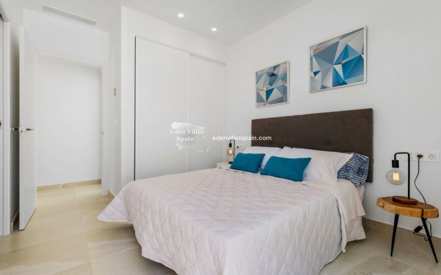 Obra Nueva - Villa a estrenar - La Marina
