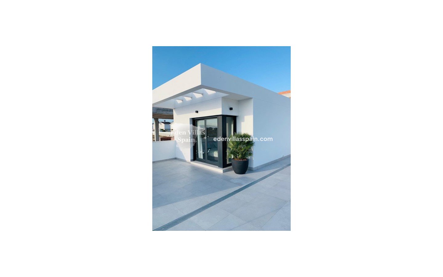 Obra Nueva - Villa a estrenar - La Marina