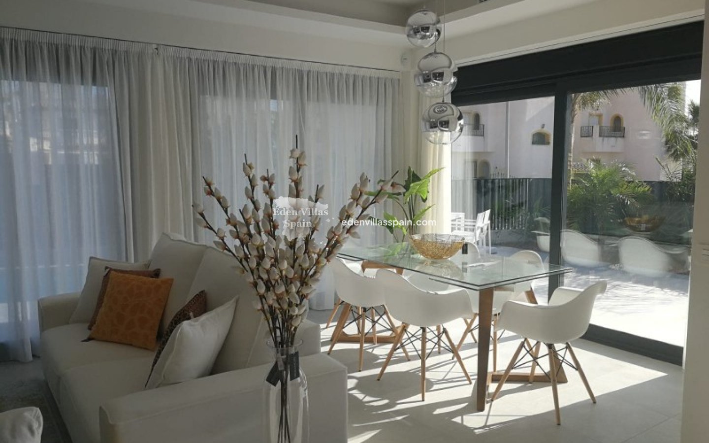 Obra Nueva - Villa a estrenar - La Marina