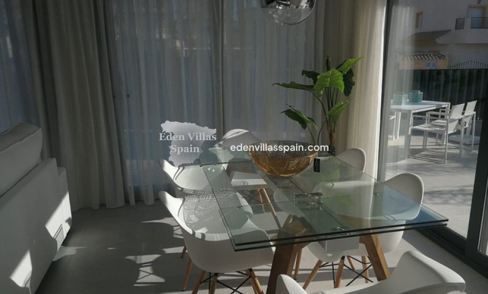 Obra Nueva - Villa a estrenar - La Marina