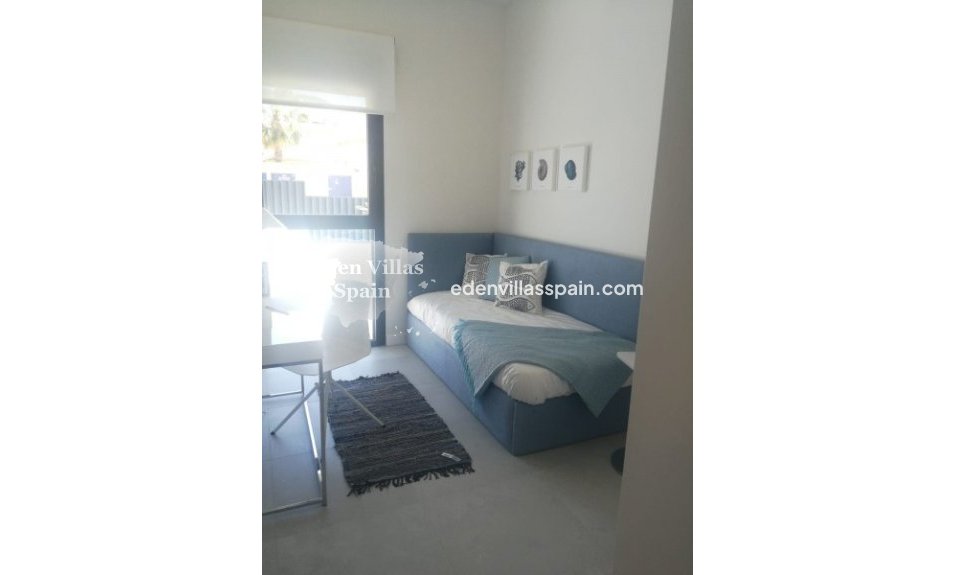 Obra Nueva - Villa a estrenar - La Marina