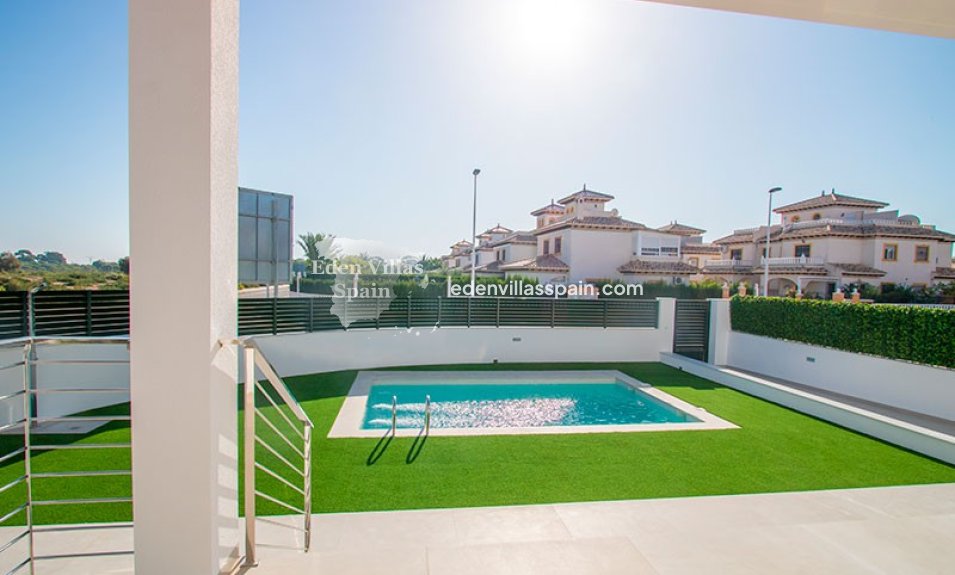 Obra Nueva - Villa a estrenar - La Marina
