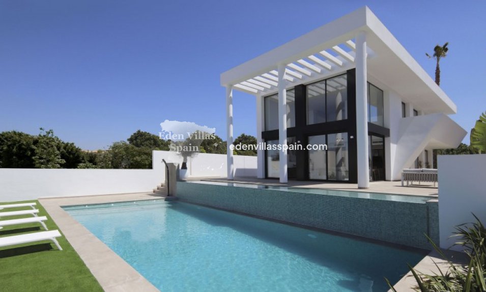 Obra Nueva - Villa a estrenar - La Marina