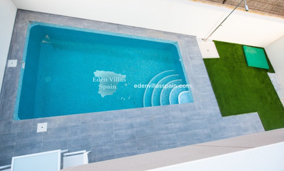 Obra Nueva - Villa a estrenar - Los Montesinos