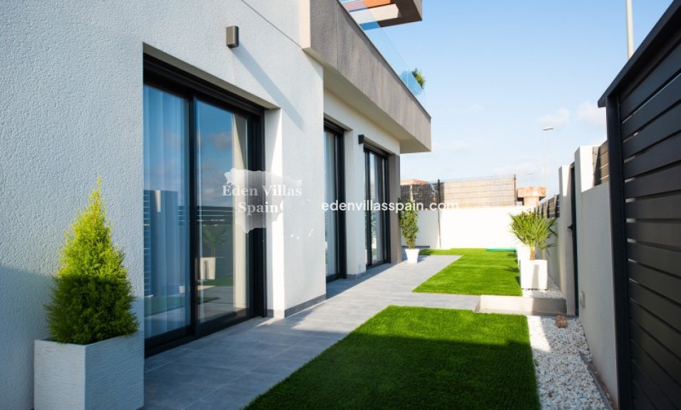 Obra Nueva - Villa a estrenar - Los Montesinos