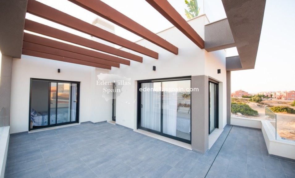 Obra Nueva - Villa a estrenar - Los Montesinos