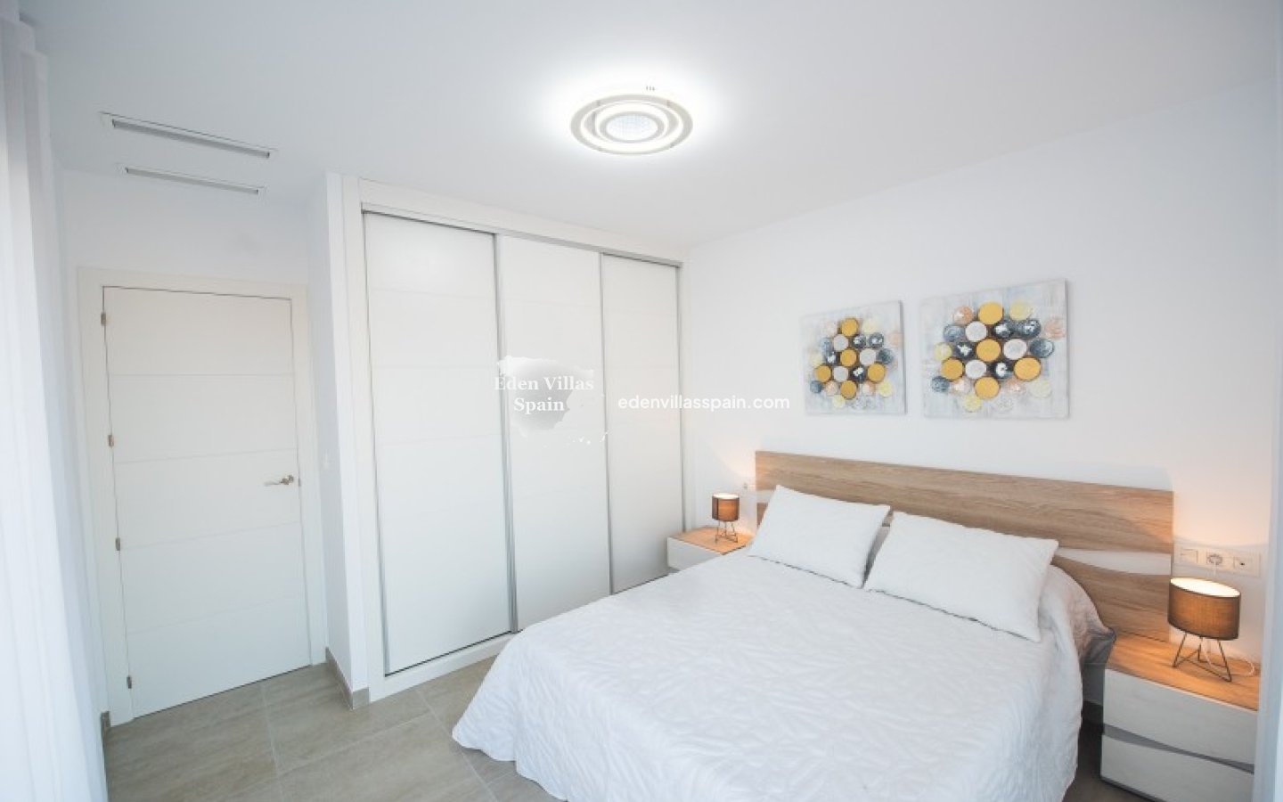 Obra Nueva - Villa a estrenar - Los Montesinos