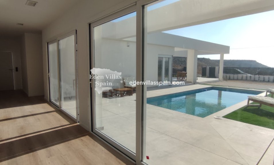 Obra Nueva - Villa a estrenar - Mutxamel