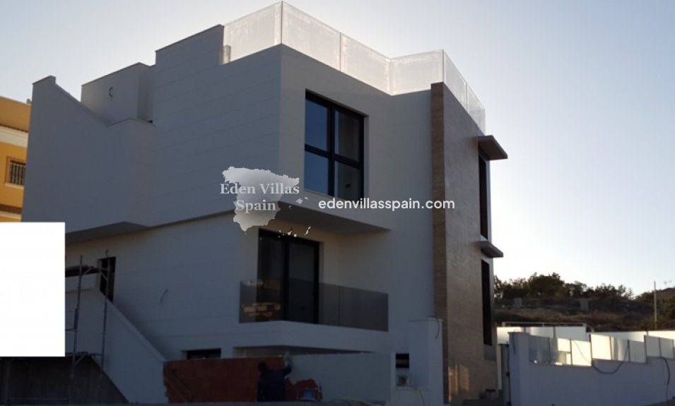 Obra Nueva - Villa a estrenar - Orihuela Costa