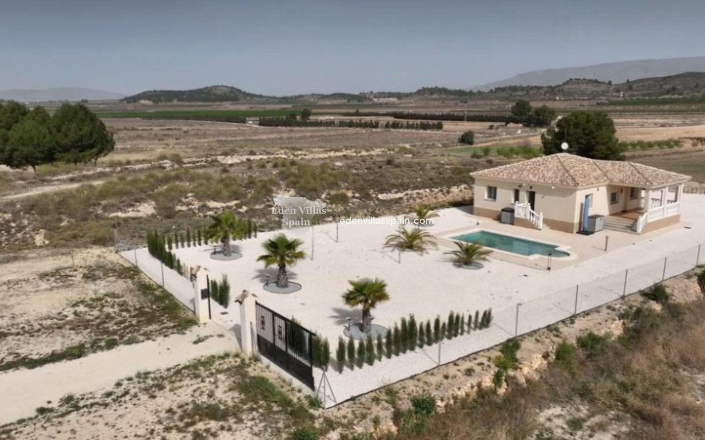 Obra Nueva - Villa a estrenar - Pinoso