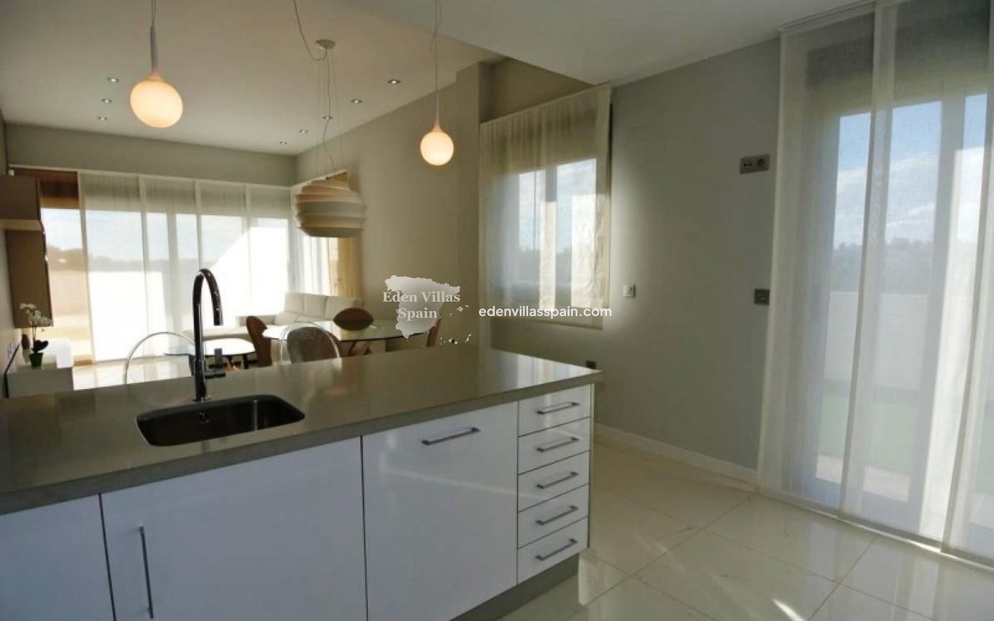 Obra Nueva - Villa costera - Orihuela Costa