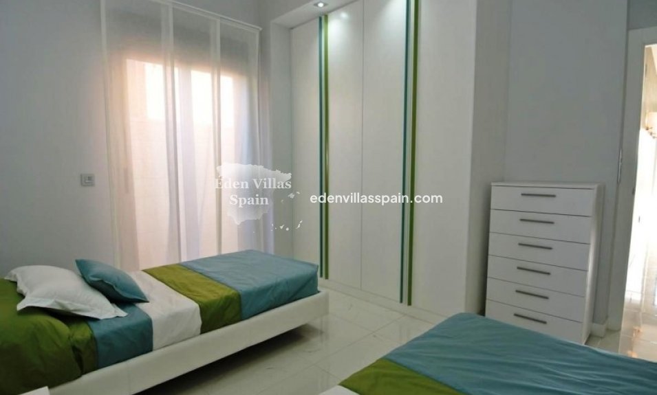 Obra Nueva - Villa costera - Orihuela Costa