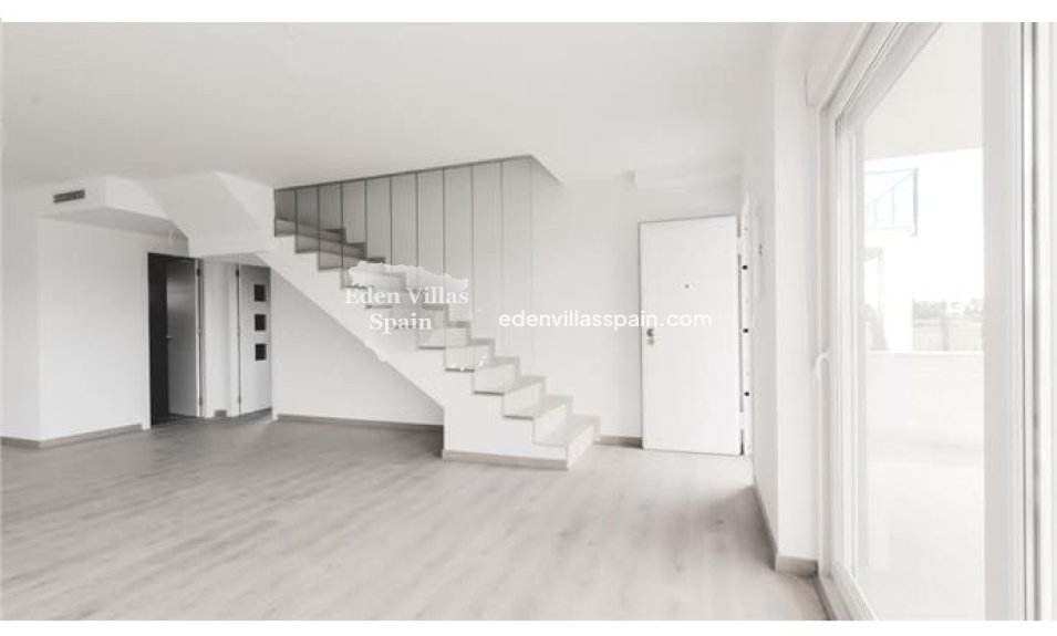 Obra Nueva - Villa costera - Santa Pola