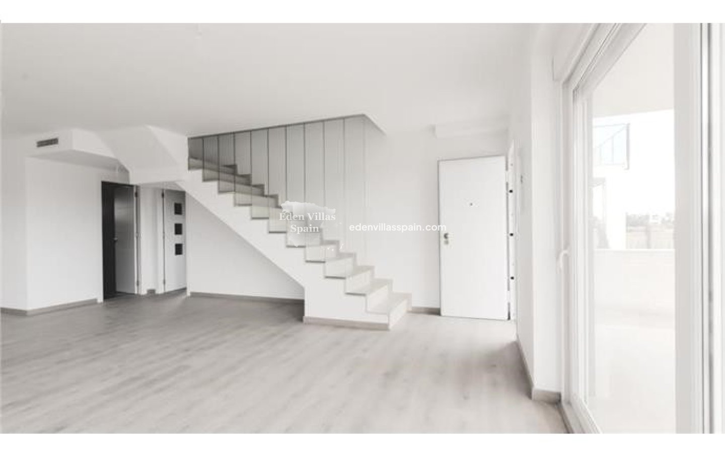 Obra Nueva - Villa costera - Santa Pola