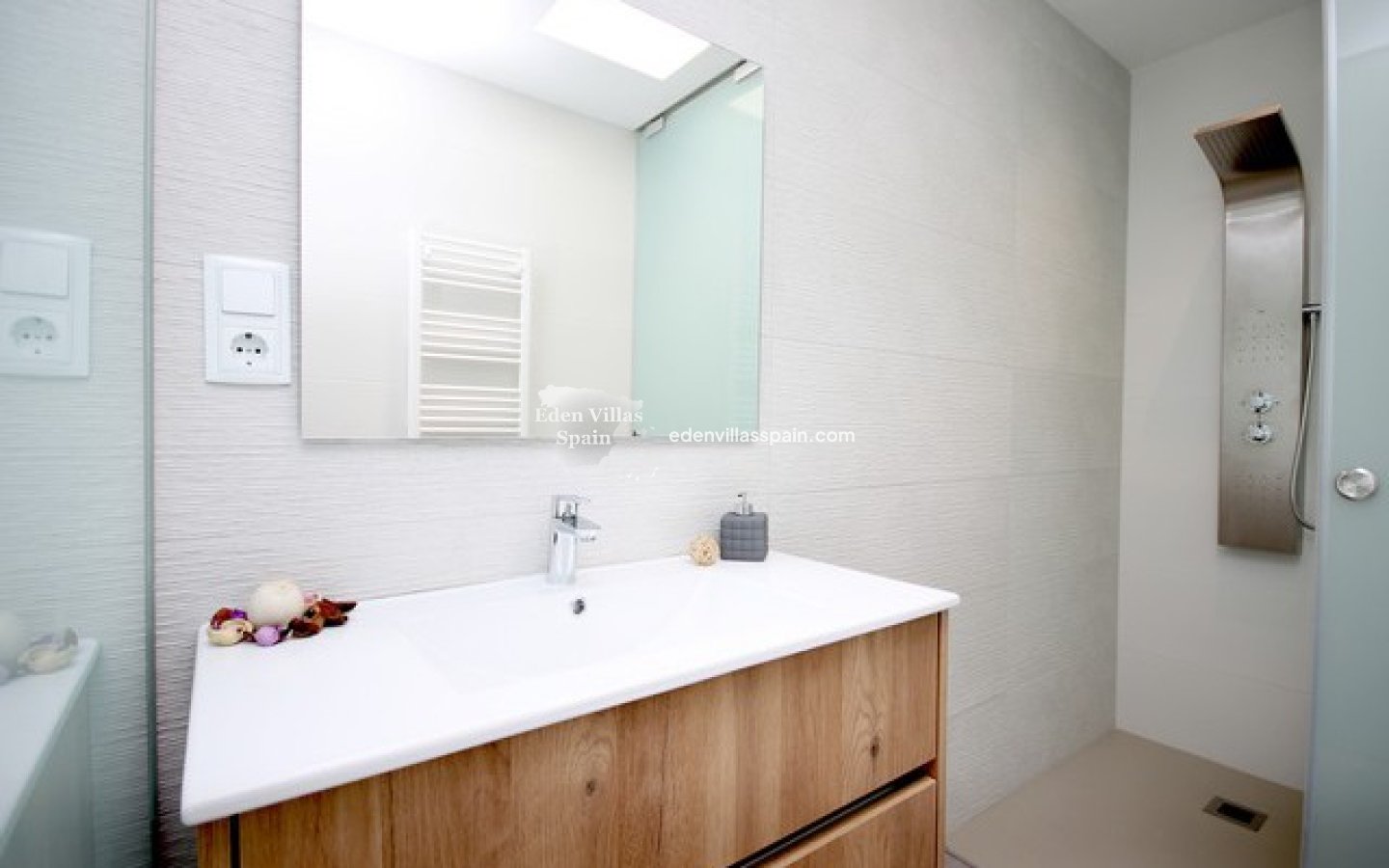 Obra Nueva - Villa costera - Santa Pola