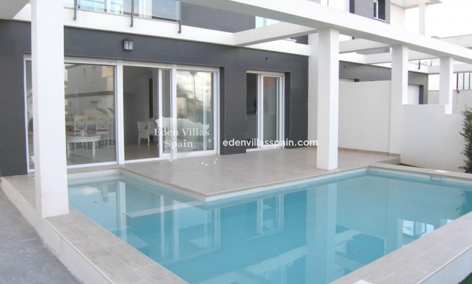 Obra Nueva - Villa costera - Santa Pola