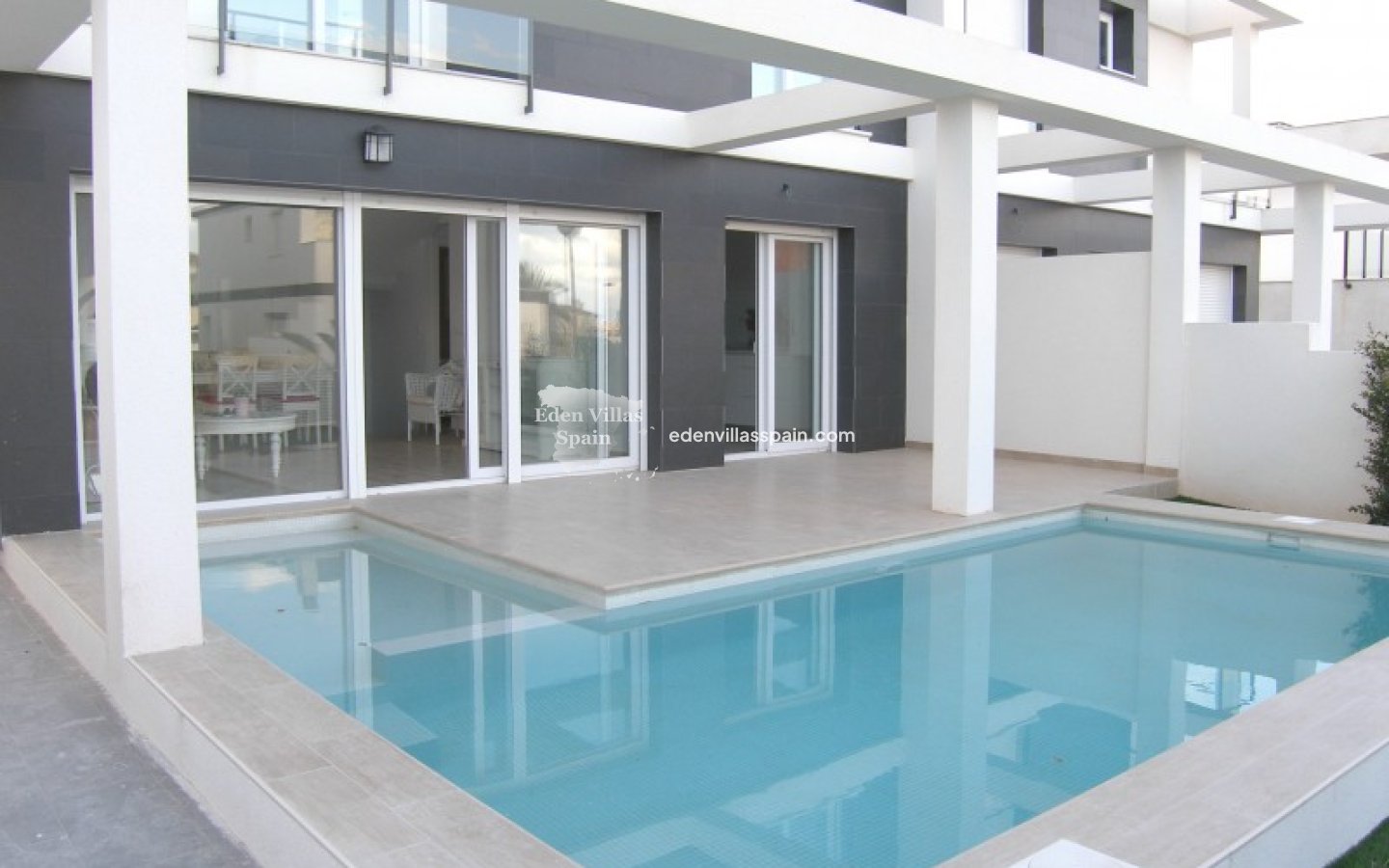 Obra Nueva - Villa costera - Santa Pola