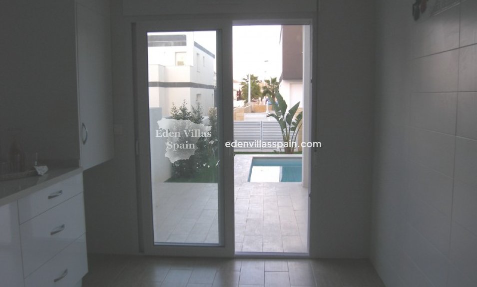 Obra Nueva - Villa costera - Santa Pola