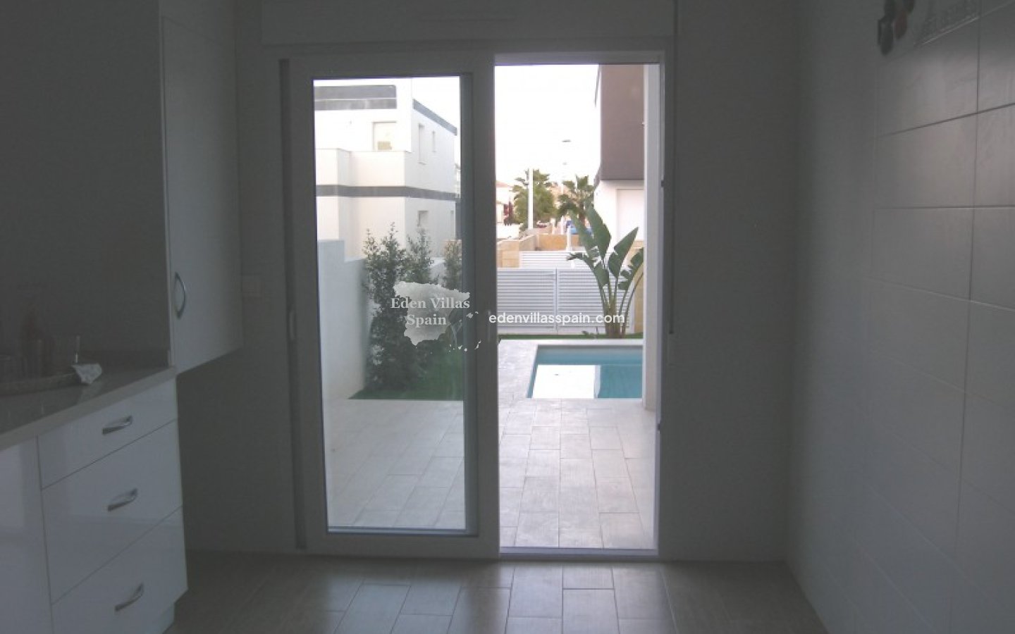 Obra Nueva - Villa costera - Santa Pola