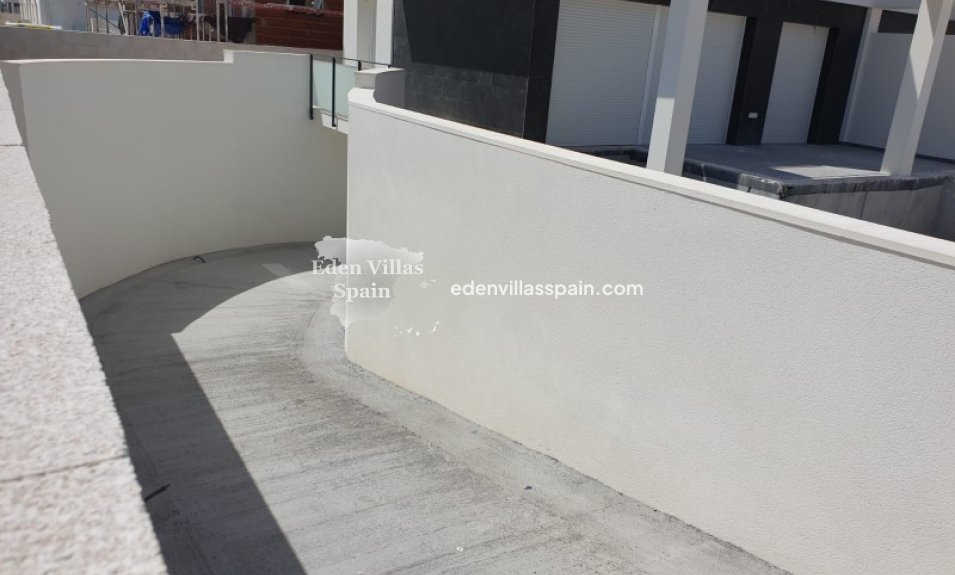 Obra Nueva - Villa costera - Santa Pola