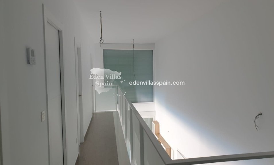 Obra Nueva - Villa costera - Santa Pola