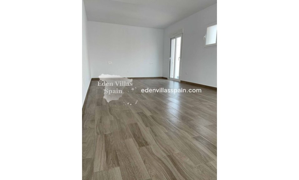 Obra Nueva - Villa costera - Santa Pola