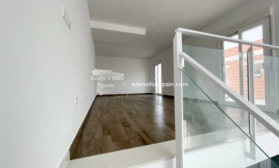 Obra Nueva - Villa costera - Santa Pola
