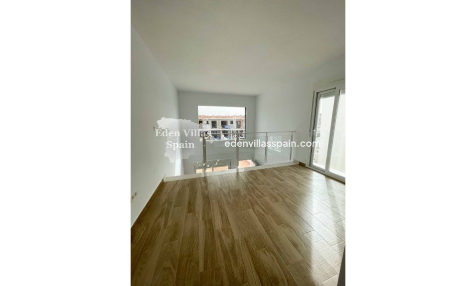Obra Nueva - Villa costera - Santa Pola