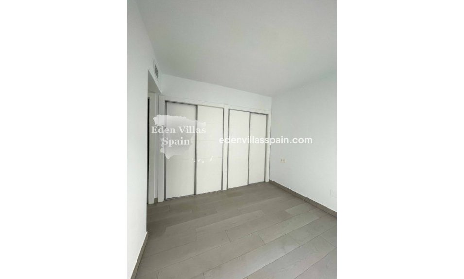 Obra Nueva - Villa costera - Santa Pola