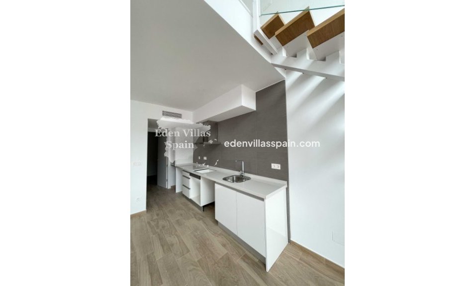 Obra Nueva - Villa costera - Santa Pola