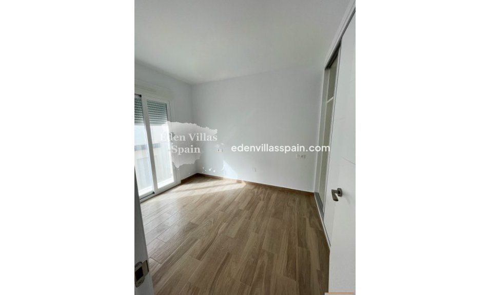 Obra Nueva - Villa costera - Santa Pola
