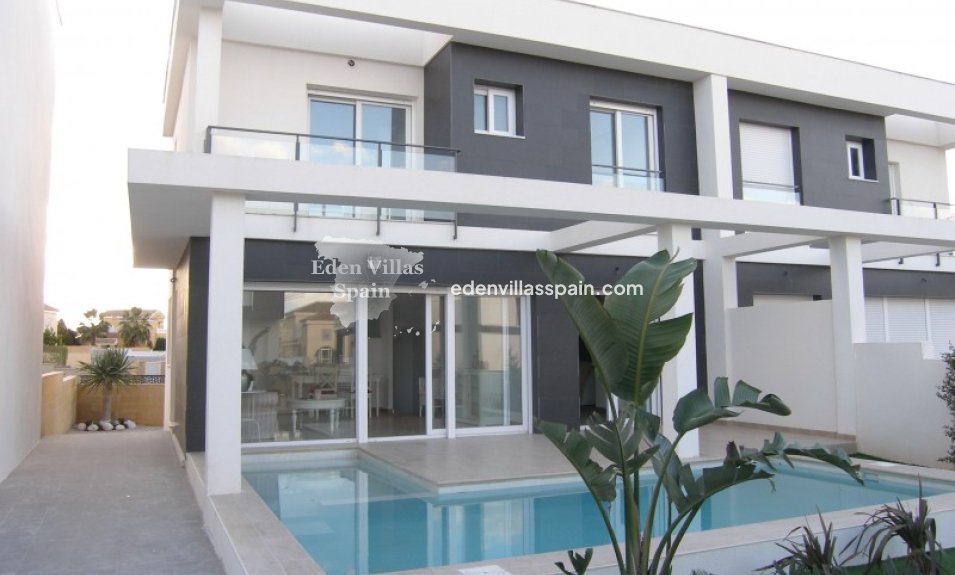 Obra Nueva - Villa costera - Santa Pola