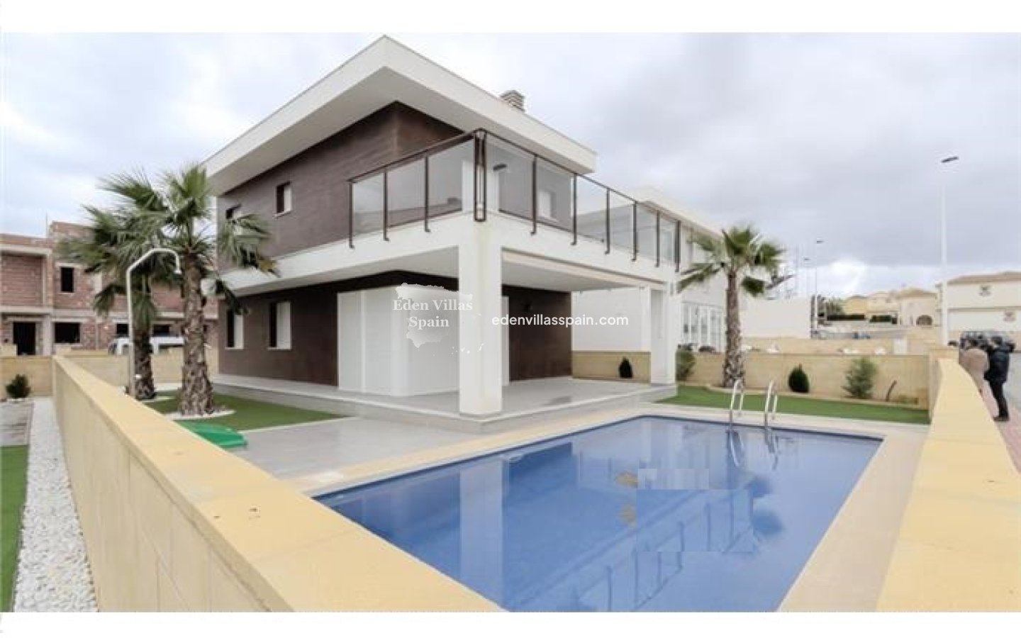 Obra Nueva - Villa costera - Santa Pola