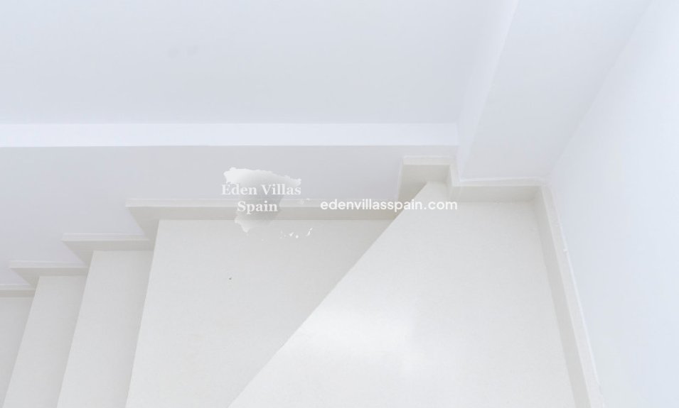 Obra Nueva - Villa costera - Torrevieja