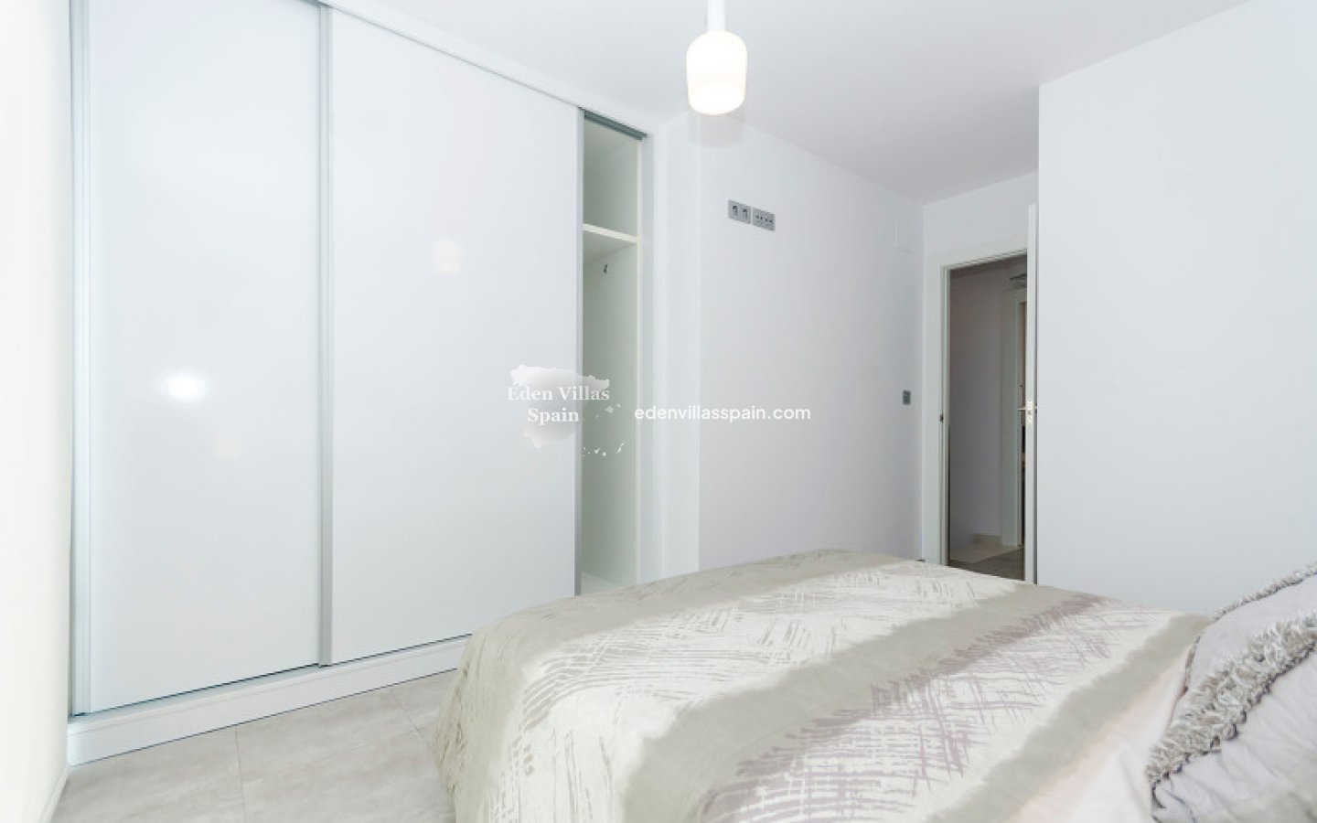 Obra Nueva - Villa costera - Torrevieja