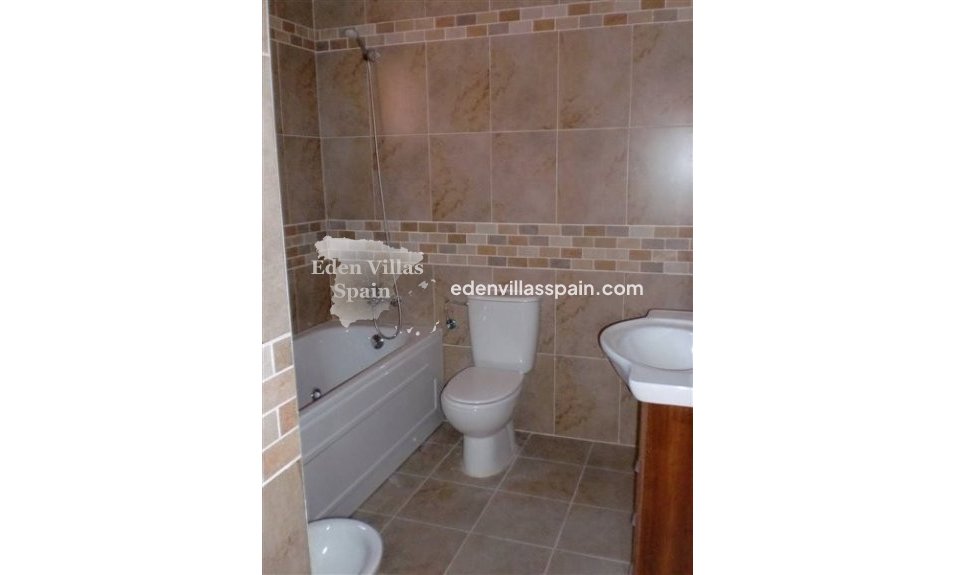 Resale - Apartment - Elche