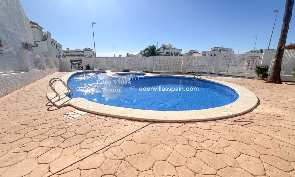 Resale - Bungalow - Los Montesinos
