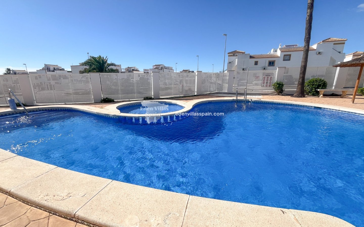 Resale - Bungalow - Los Montesinos