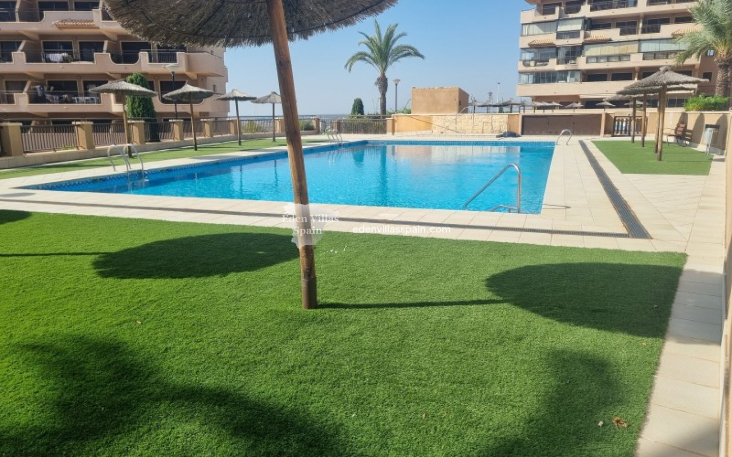 Resale - Coastal apartment - Arenales del Sol