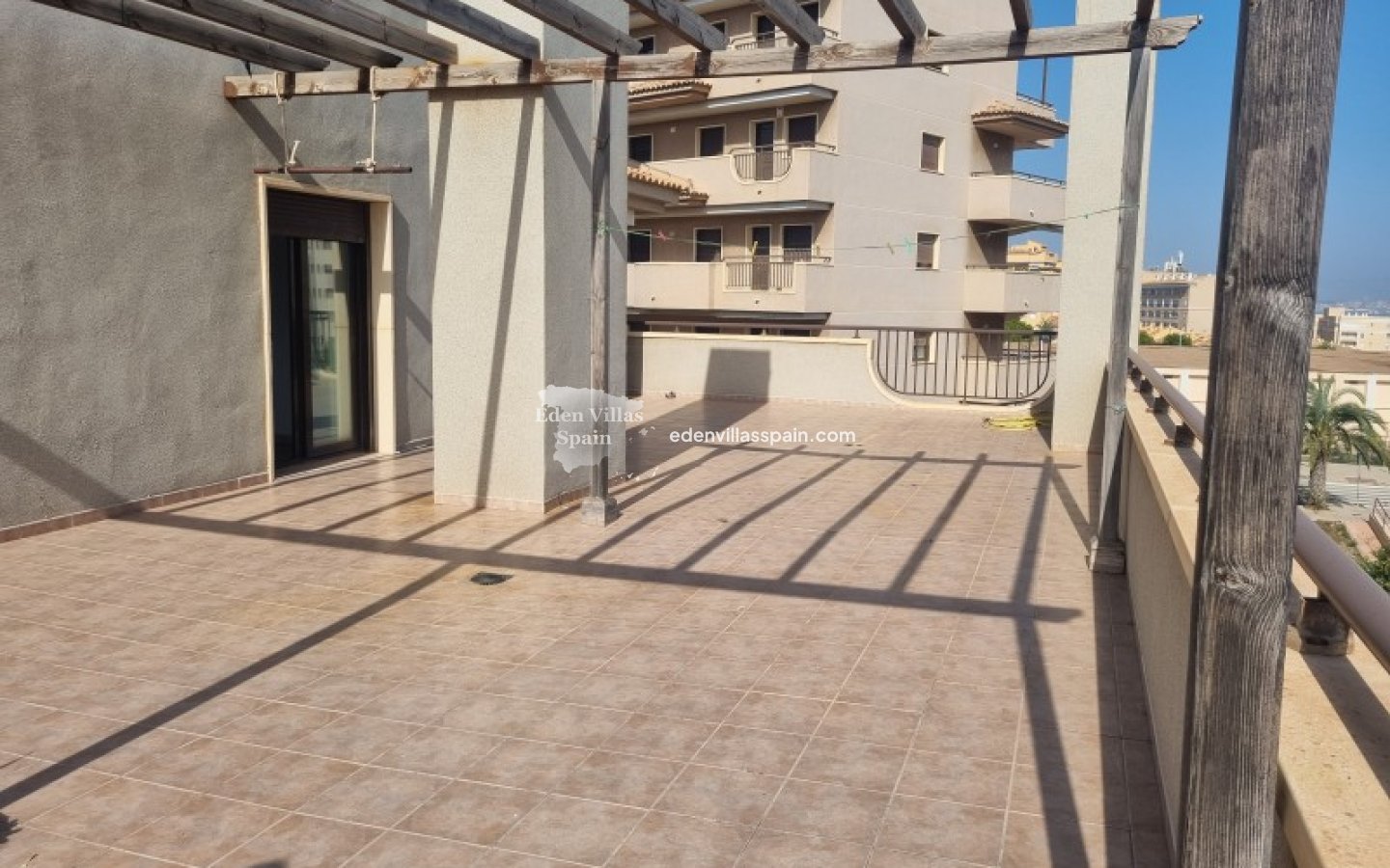 Resale - Coastal apartment - Arenales del Sol