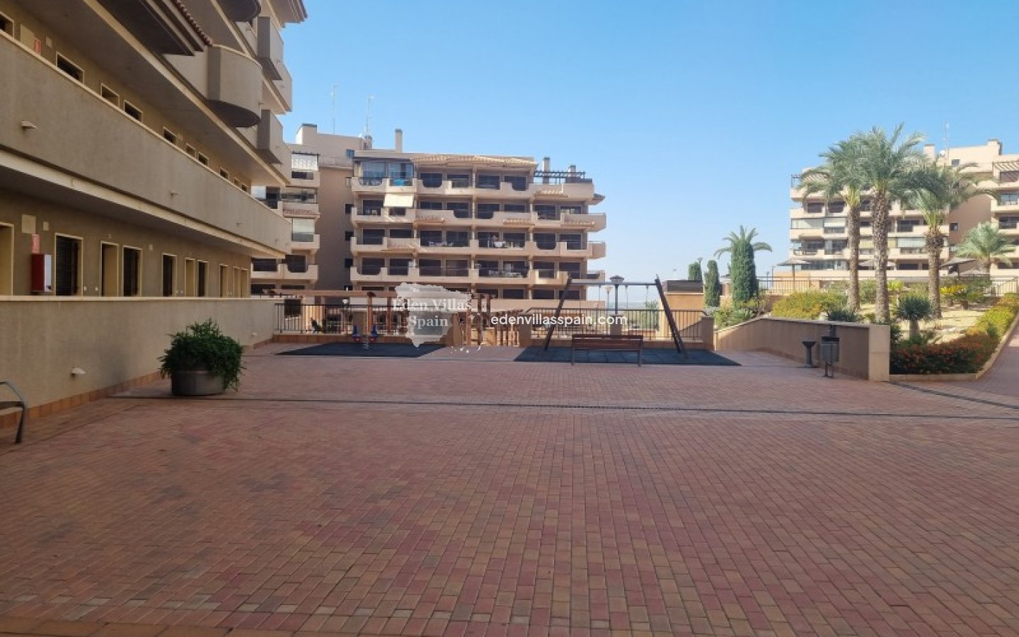 Resale - Coastal apartment - Arenales del Sol