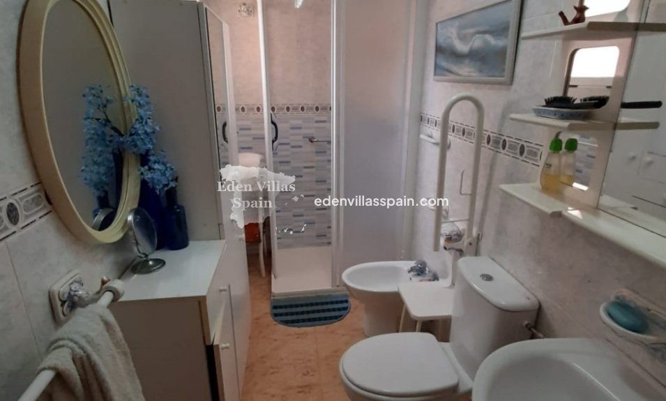 Resale - Coastal apartment - Torrevieja